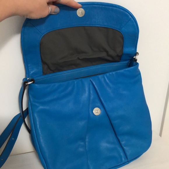 Marc Jacobs , large genuine Italian leather crossbody bag / purse. - Picture 4 of 10